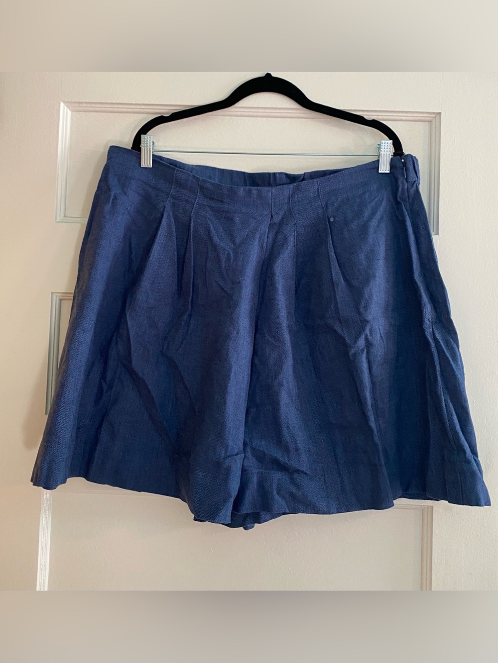 Banana Republic Navy Pleated Linen-Blend Skort